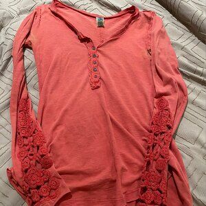 Free People Coral Embroidered Crochet Lace Henley Long Sleeve Top Size Medium
